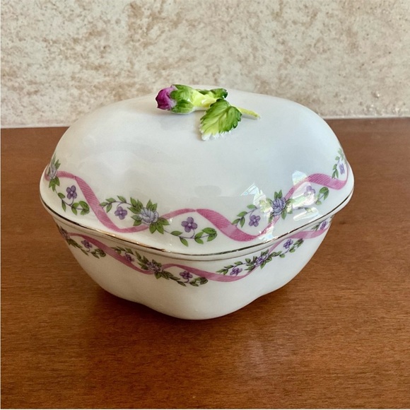 Vintage MANN China Box - Picture 2 of 8